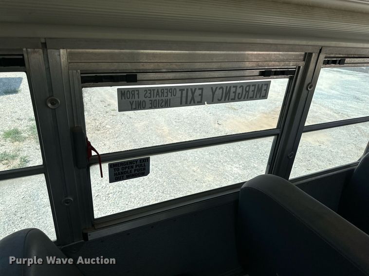 image for item DQ1400 2008 Blue Bird  school bus