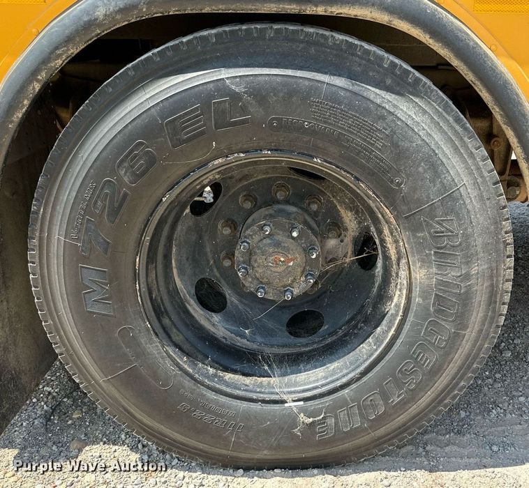 image for item DQ1400 2008 Blue Bird  school bus