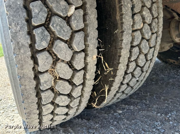 image for item DQ1400 2008 Blue Bird  school bus