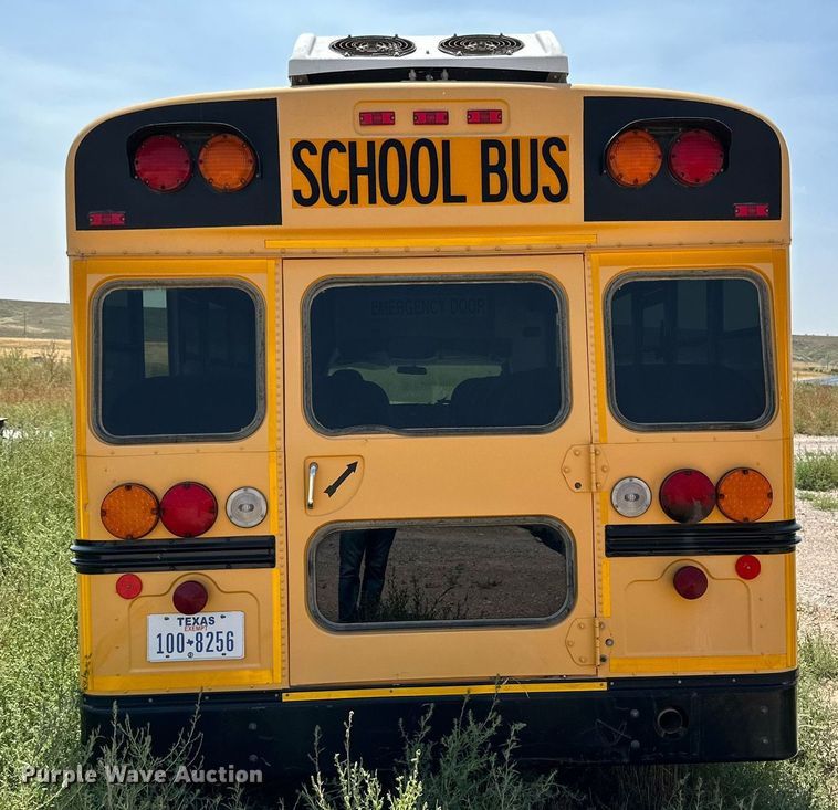 image for item DQ1401 2007 Chevrolet Express 3500  school bus