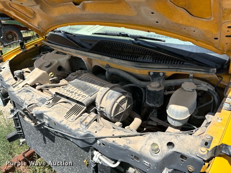 image for item DQ1401 2007 Chevrolet Express 3500  school bus