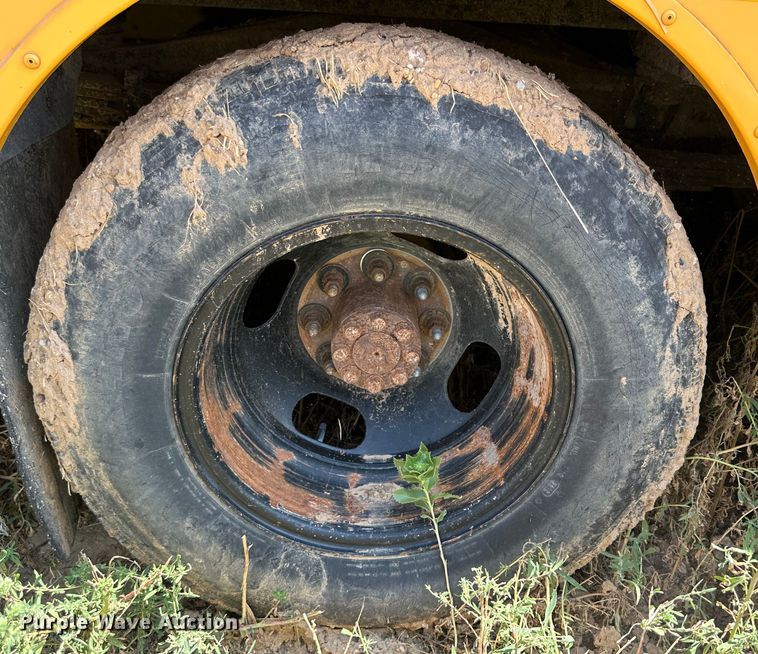 image for item DQ1401 2007 Chevrolet Express 3500  school bus