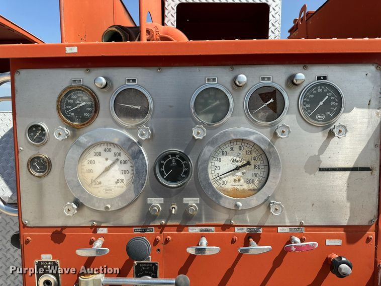 image for item DQ1404 1970 Mack CF-600  pumper fire truck