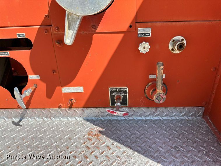 image for item DQ1404 1970 Mack CF-600  pumper fire truck