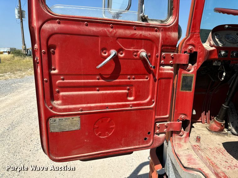 image for item DQ1404 1970 Mack CF-600  pumper fire truck