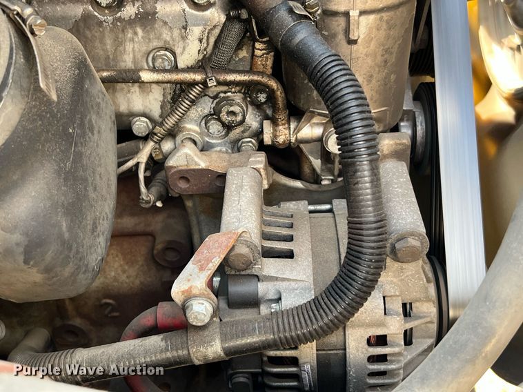 image for item DQ2176 2006 Freightliner Business Class M2  flatbed truck