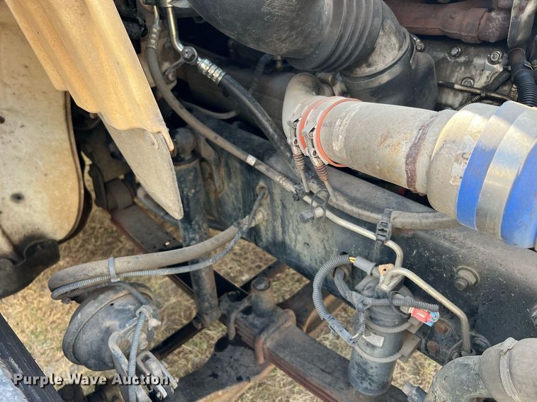 image for item DQ2176 2006 Freightliner Business Class M2  flatbed truck