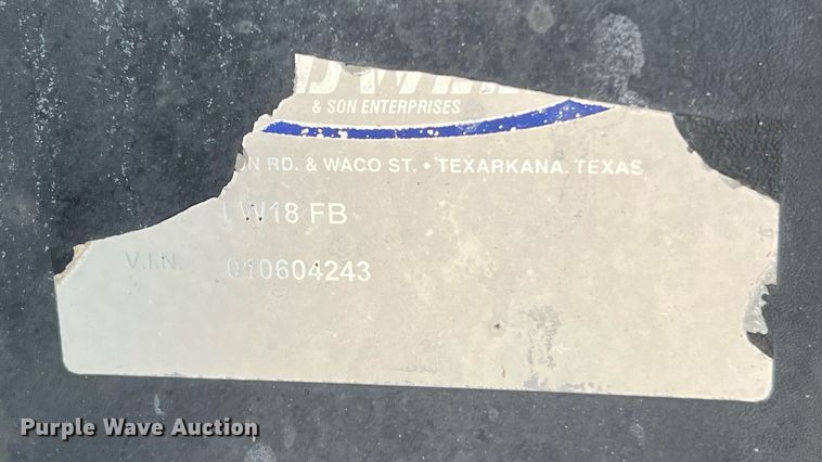 image for item DQ2176 2006 Freightliner Business Class M2  flatbed truck