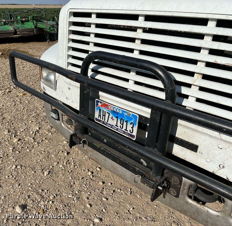 image for item DQ2197 1995 International 4700  utility / service truck