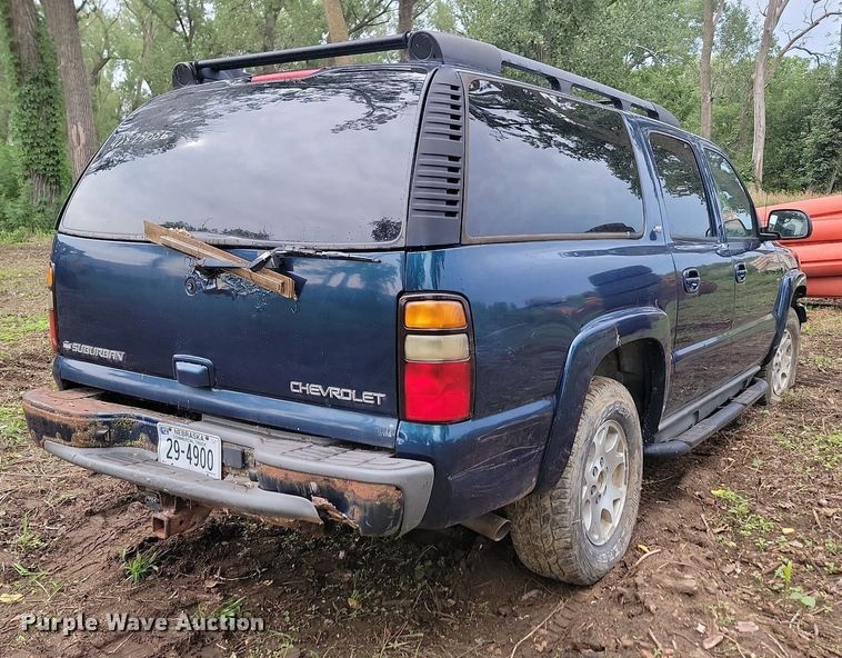 image for item DQ7509 2005 Chevrolet Suburban  SUV