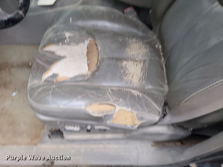 image for item DQ7509 2005 Chevrolet Suburban  SUV