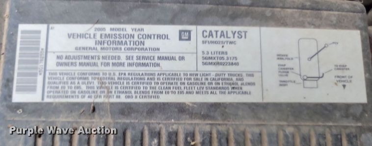 image for item DQ7509 2005 Chevrolet Suburban  SUV