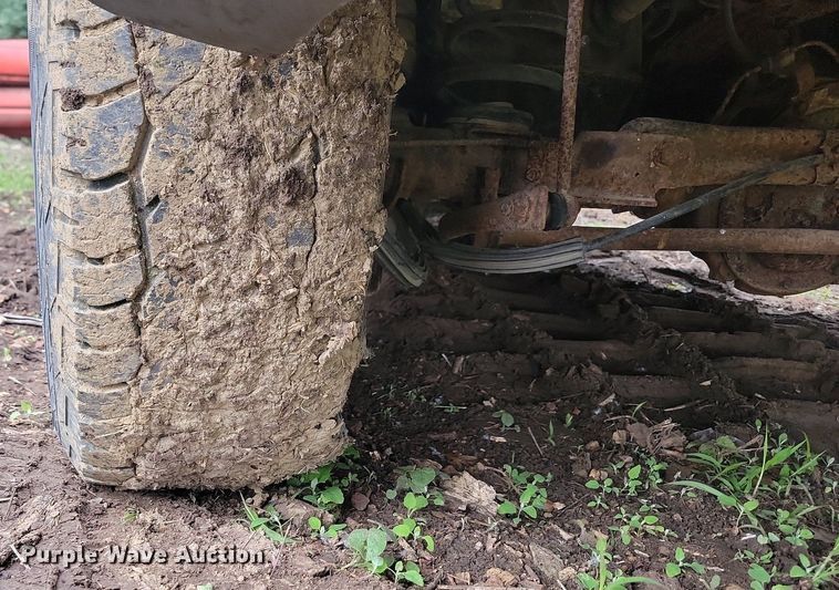 image for item DQ7509 2005 Chevrolet Suburban  SUV