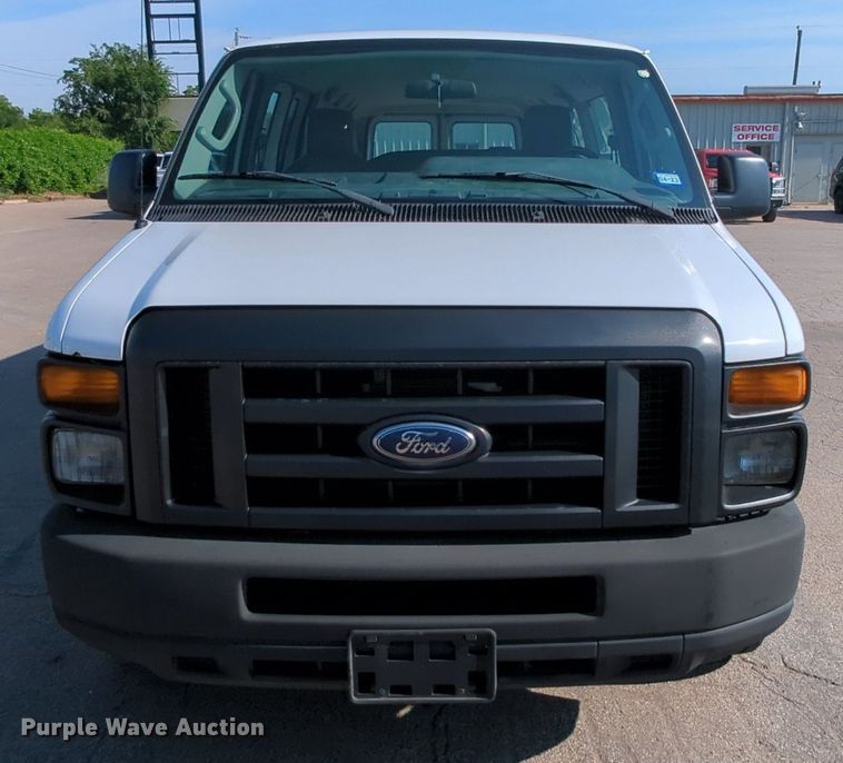 image for item DR6981 2012 Ford E350 Super Duty XL  van