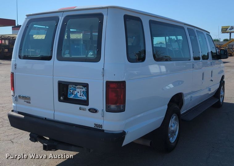 image for item DR6981 2012 Ford E350 Super Duty XL  van