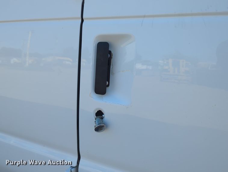 image for item DR6981 2012 Ford E350 Super Duty XL  van