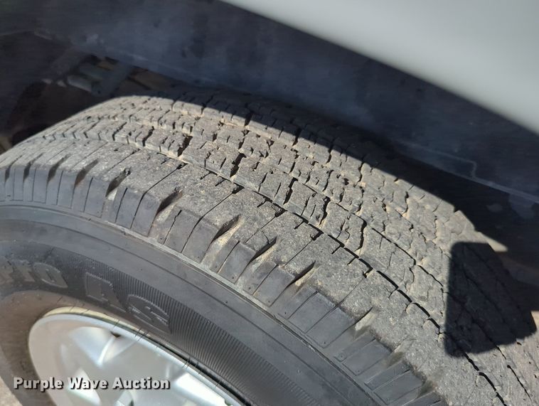 image for item DR6981 2012 Ford E350 Super Duty XL  van