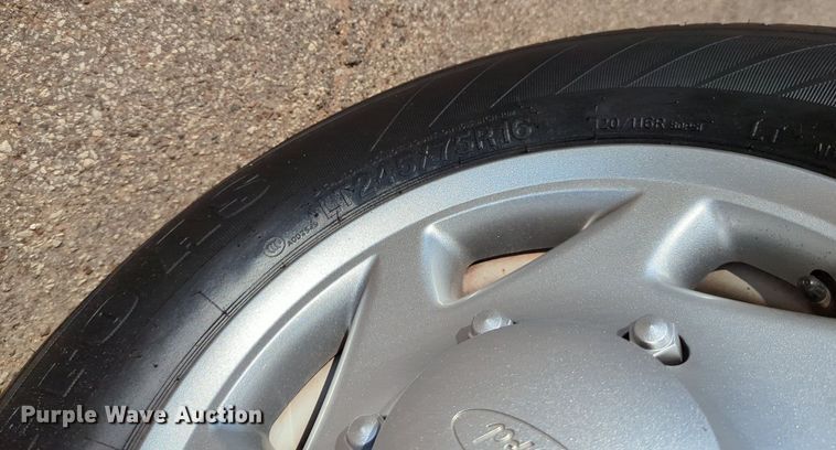 image for item DR6981 2012 Ford E350 Super Duty XL  van