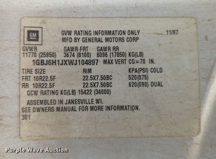 image for item DR6984 1998 Chevrolet C6500  flatbed truck