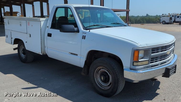 image for item DR6993 1998  Chevrolet C2500  utility bed pickup truck