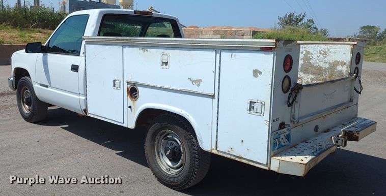 image for item DR6993 1998  Chevrolet C2500  utility bed pickup truck