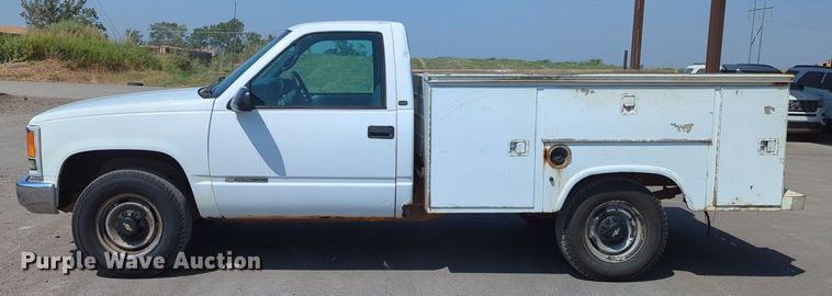 image for item DR6993 1998  Chevrolet C2500  utility bed pickup truck