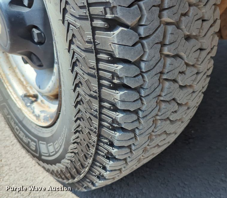 image for item DR6993 1998  Chevrolet C2500  utility bed pickup truck