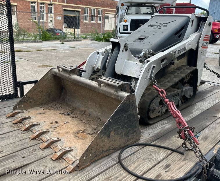 image for item DS2225 2009 Bobcat MT52 compact utility loader with Load Trail utility trailer