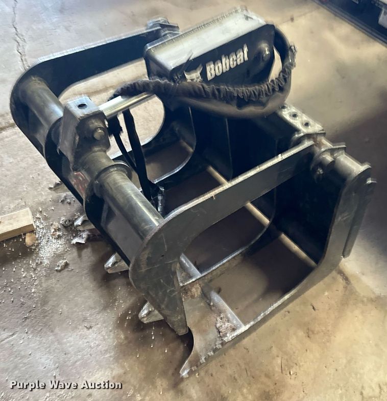 image for item DS2225 2009 Bobcat MT52 compact utility loader with Load Trail utility trailer