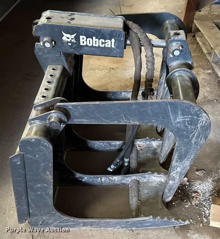 image for item DS2225 2009 Bobcat MT52 compact utility loader with Load Trail utility trailer