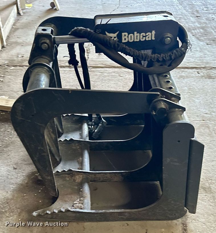 image for item DS2225 2009 Bobcat MT52 compact utility loader with Load Trail utility trailer