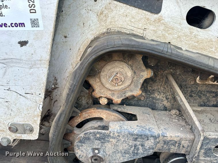 image for item DS2225 2009 Bobcat MT52 compact utility loader with Load Trail utility trailer