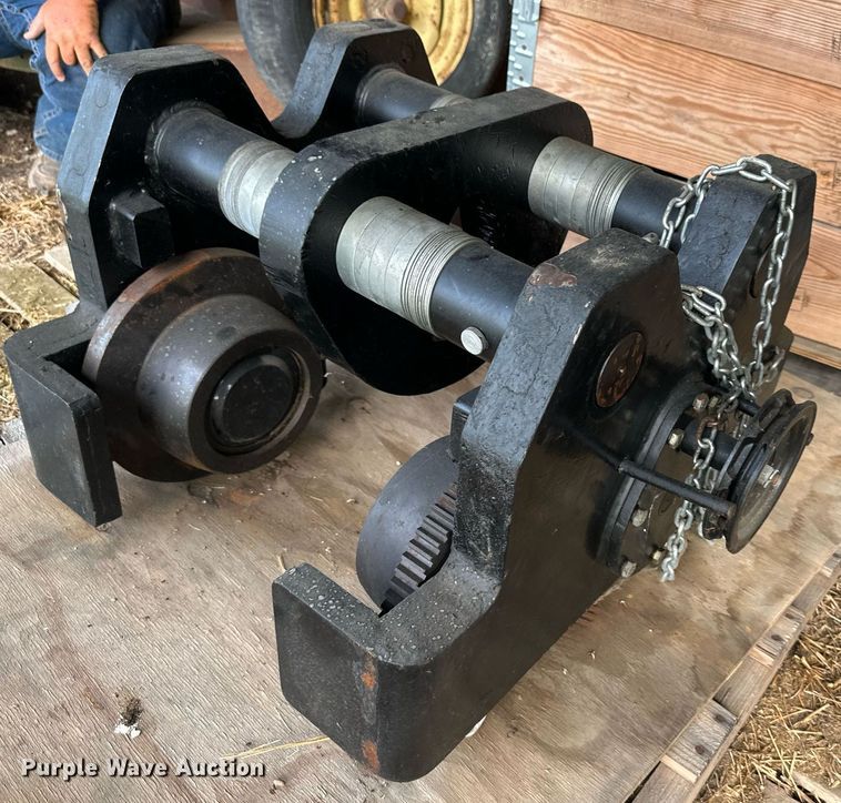 image for item DS2276 2007 AMH GTA200-38  beam trolley