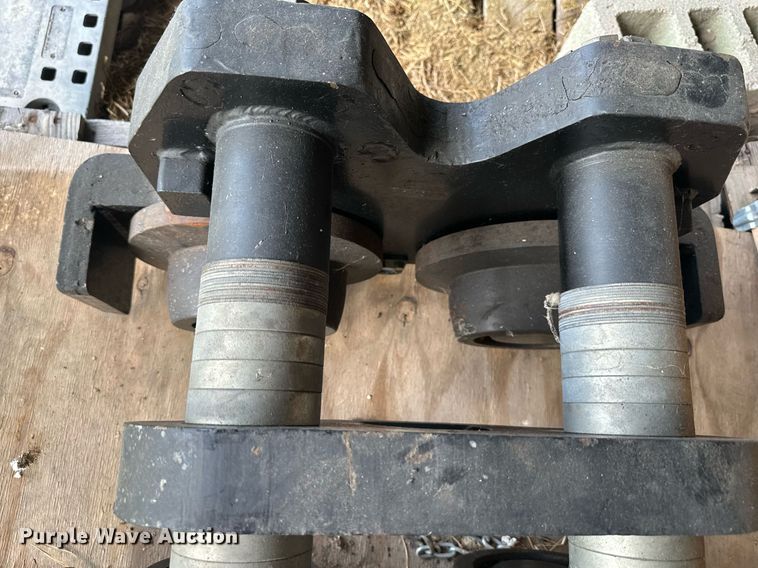 image for item DS2276 2007 AMH GTA200-38  beam trolley