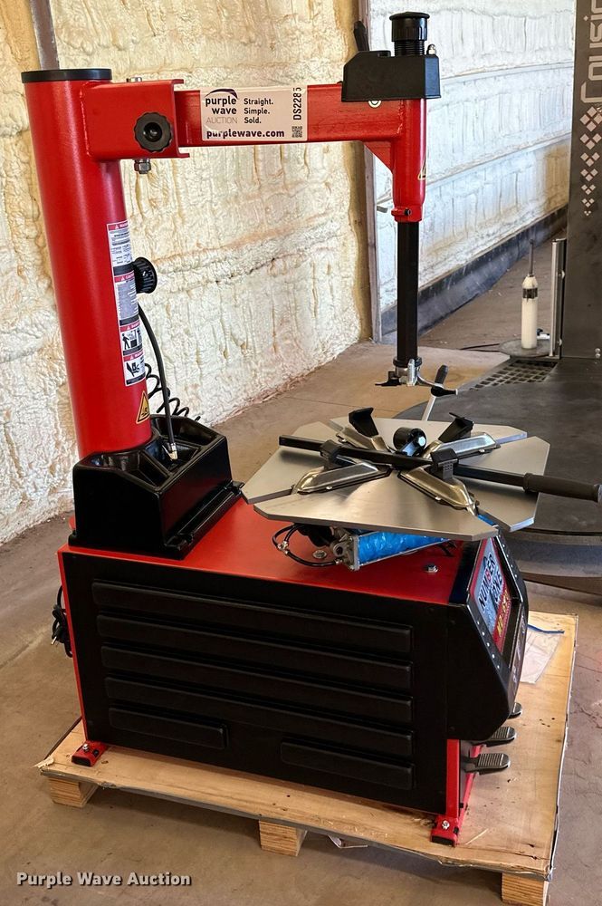 image for item DS2285 Number one MD-620  tire machine