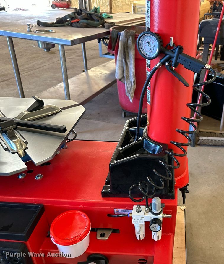 image for item DS2285 Number one MD-620  tire machine