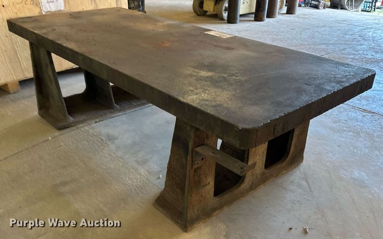 image for item DS2286 Welding table