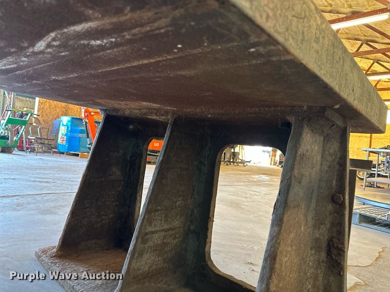 image for item DS2286 Welding table