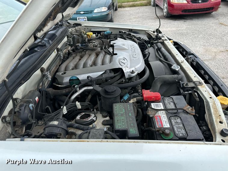 image for item DS2293 2001 Infinity QX4  SUV