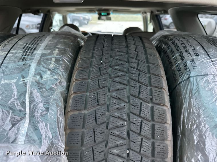 image for item DS2293 2001 Infinity QX4  SUV