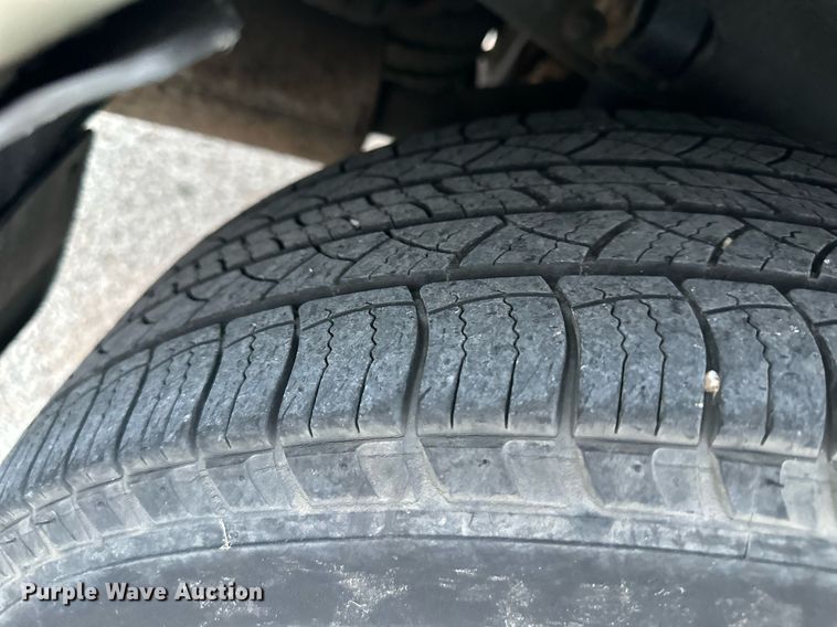 image for item DS2293 2001 Infinity QX4  SUV