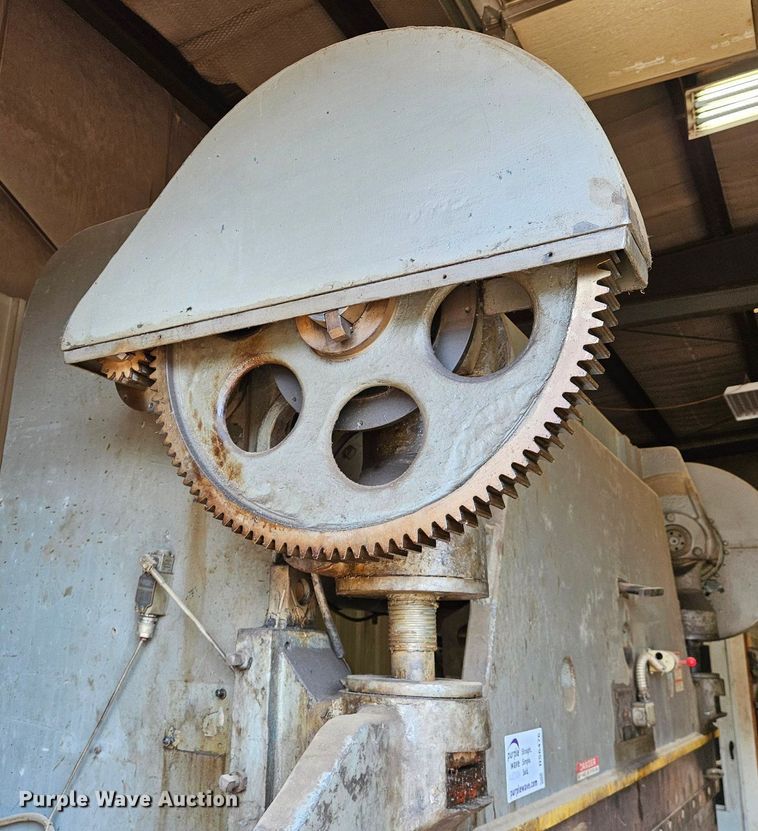 image for item DS6476 Vickers PB65-8  press brake