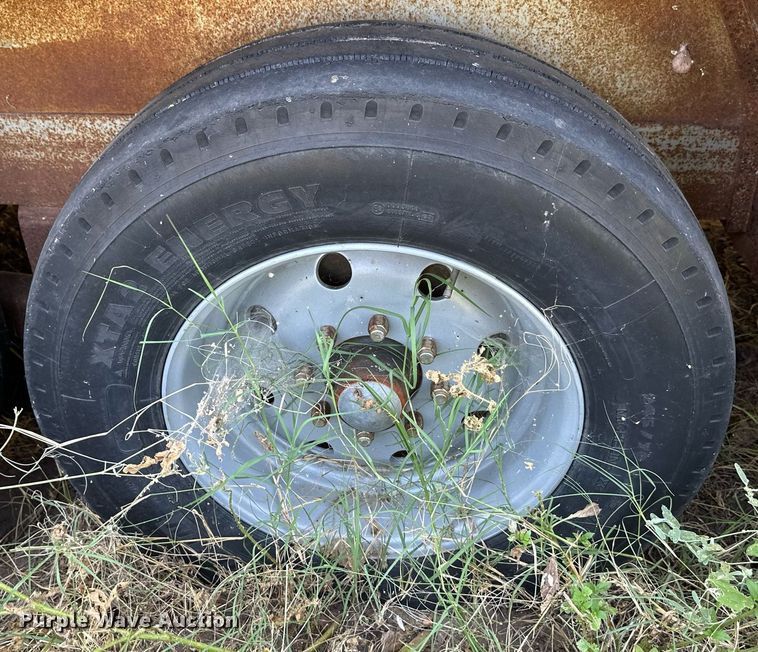 image for item DS7141 1988 Travalong  livestock trailer