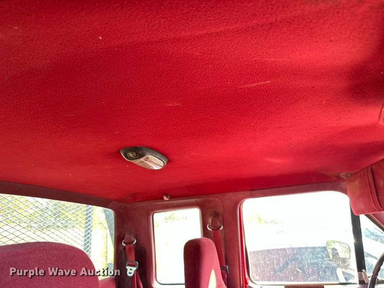 image for item DS7156 1997 Ford F250 HD SuperCab bale bed pickup truck