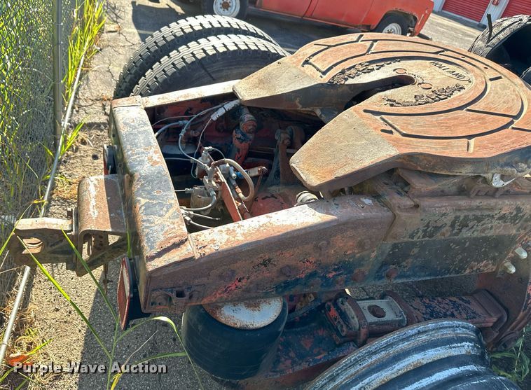 image for item DS7164 1973 Peterbilt 359ST semi truck