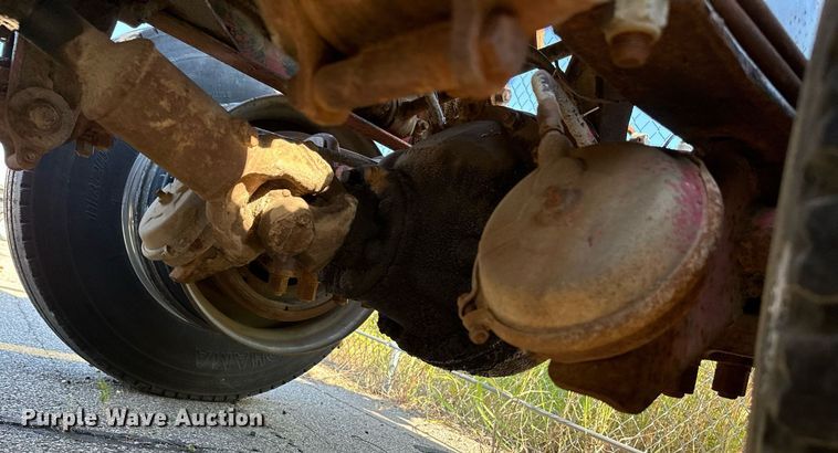 image for item DS7164 1973 Peterbilt 359ST semi truck