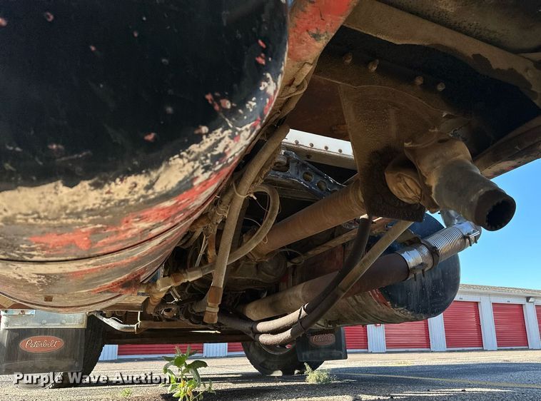 image for item DS7164 1973 Peterbilt 359ST semi truck