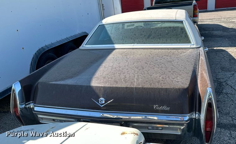 image for item DS7177 1972 Cadillac DeVille 