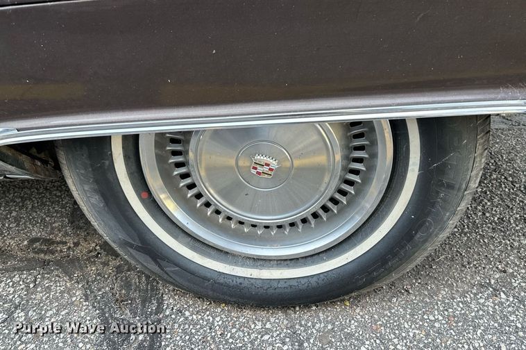 image for item DS7177 1972 Cadillac DeVille 