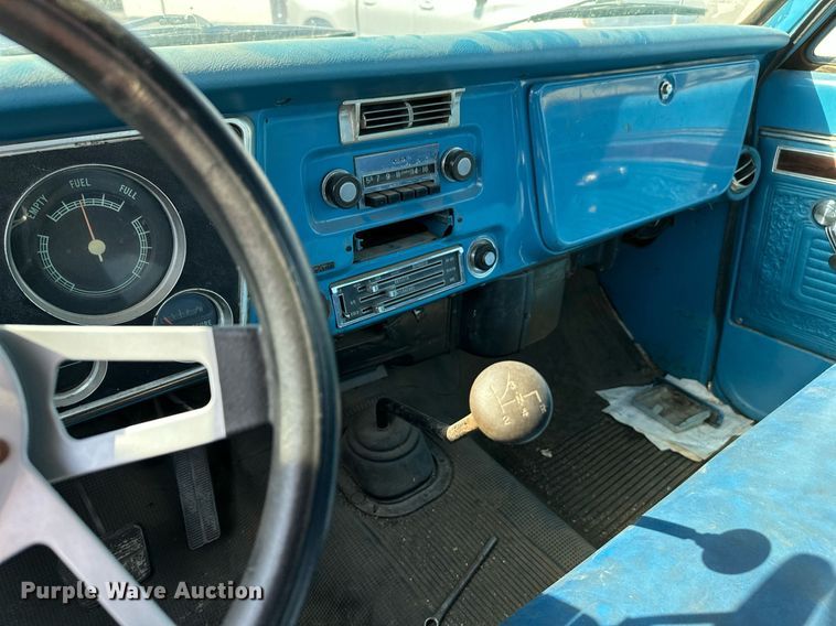 image for item DS7179 1971 Chevrolet C20 pickup truck